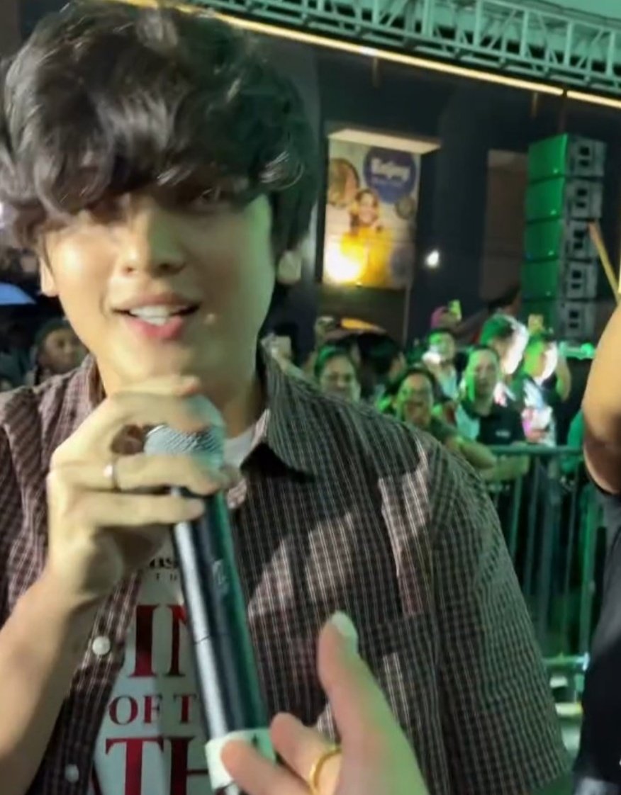 milkysparks's tweet photo. uhmm....Hi @imsethfedelin?

 Hopefully you're seeing this. Not being demanding...as your fan, this is only my suggestion. Your brushed up hairstyle suits you more, I hope you'll no longer go back to the bangs that ruined your visuals and associate you to DJ variant #SethFedelin https://t.co/9D9SdyfLx3