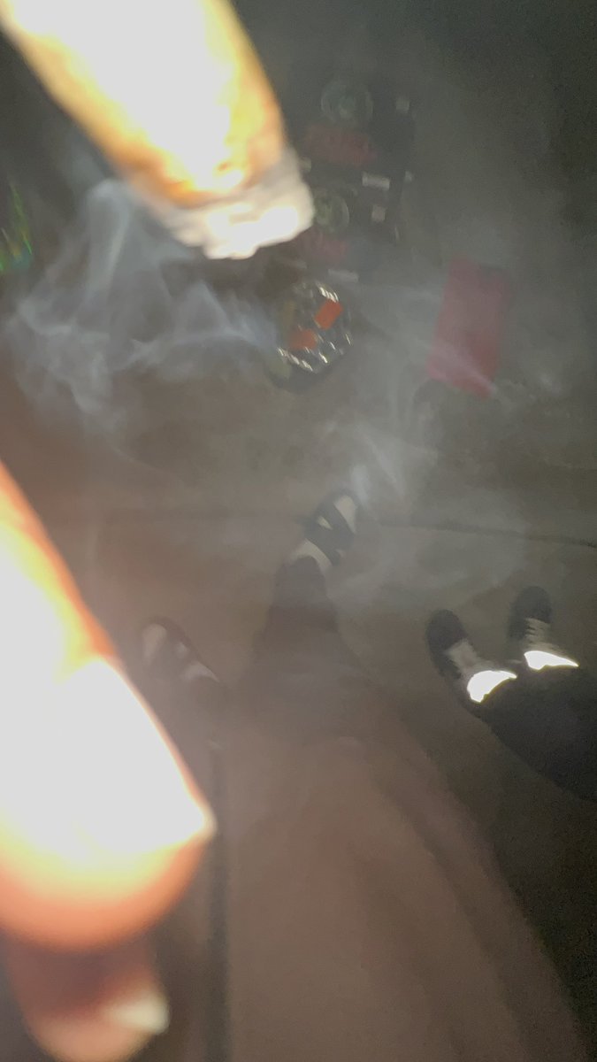 Faxtzz's tweet image. 