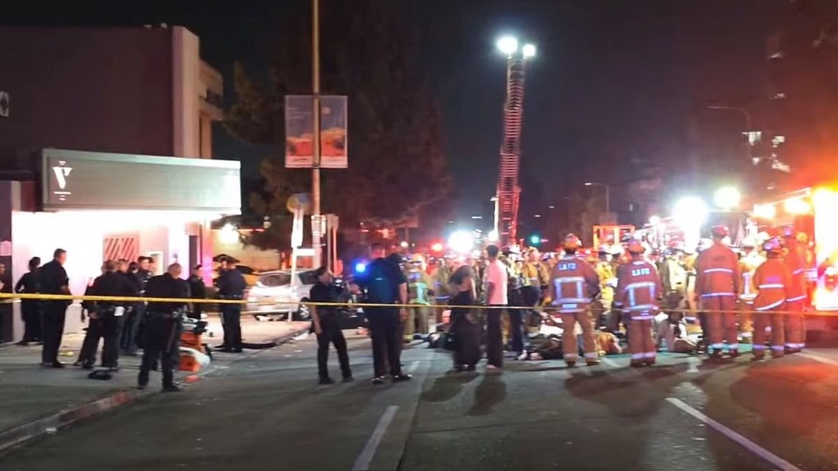 SumitHansd's tweet image. A car plowed into a crowd near Santa Monica Blvd and Vermont in East Hollywood, injuring over 20 people.
