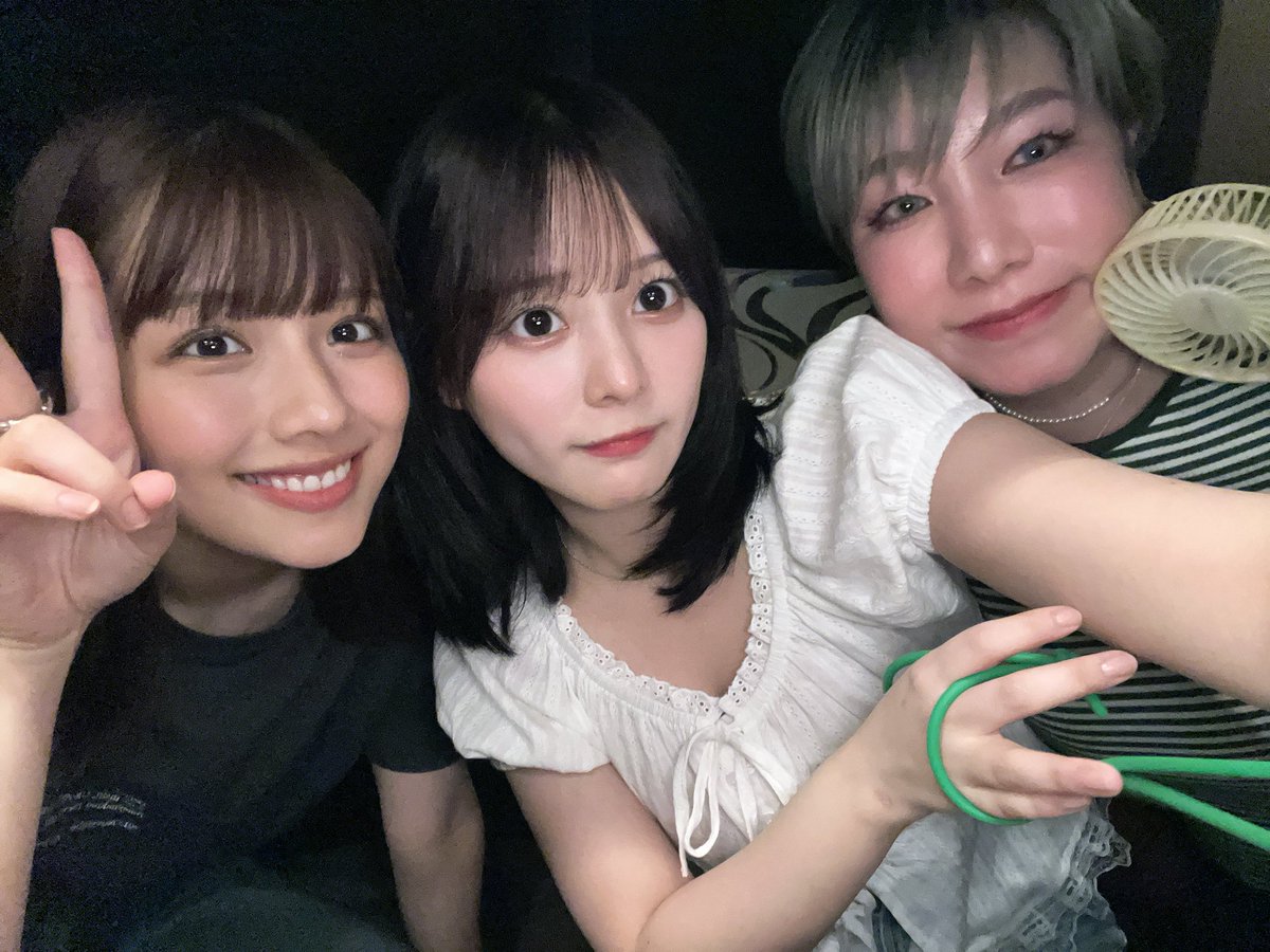 momokokouda's tweet image. そして今夜はまさかの
かわいすぎるあここ充希と
ごはんでした♡
1日でさほ子とえみかと
あここと充希に会えちゃう
幸せな日でした(*´˘`*)♡
#あたしの !
#君がトクベツ