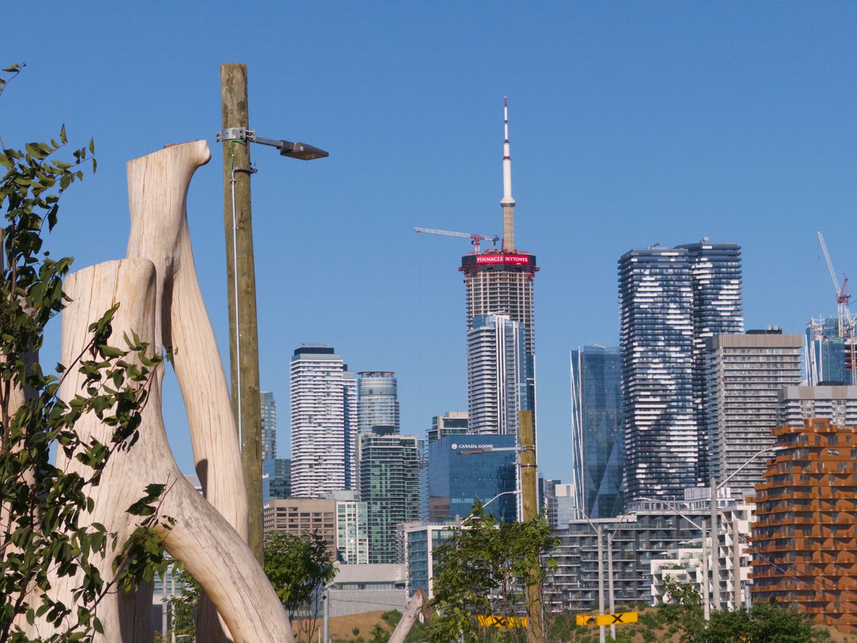 _CreateTO's tweet image. 🎉 It's official: Biidaasige Park is now open!
Developed by the @CityofToronto and @WaterfrontTO on former industrial lands managed by CreateTO, this new park brings space, connection, and culture to our city.
📍 Beginning July 19, come explore your newest public space!…