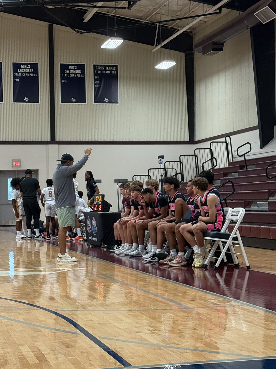 🏀Day 2 #SummerHoospfest🏀

<a href="/NBTXBall/">NBTX</a> up 19-12 at the half! 

<a href="/AlamoCityHoops1/">Alamo City Hoops</a>