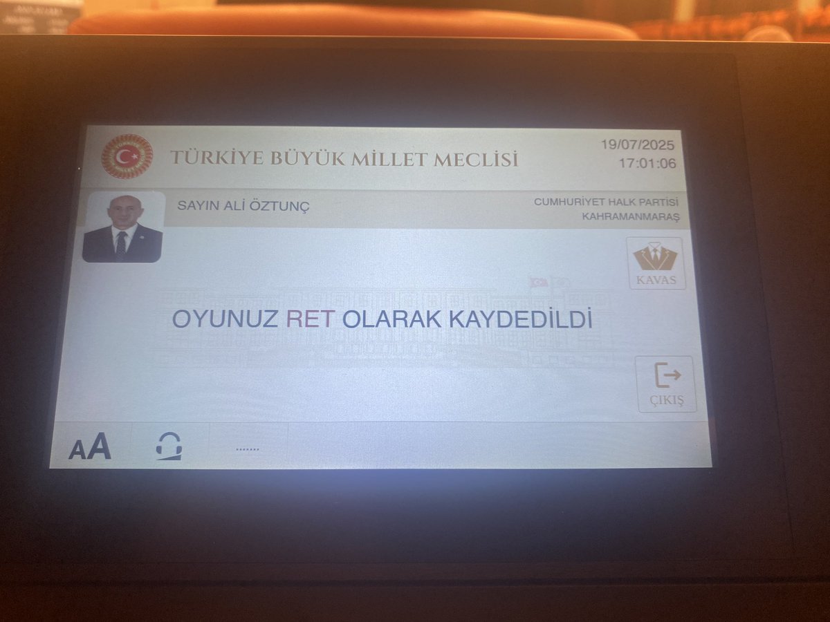 Ali_Oztunc's tweet image. Zeytinlikleri talan edecek olan yasa teklifine RET oyu verdik. #ZeytinimeDokunma