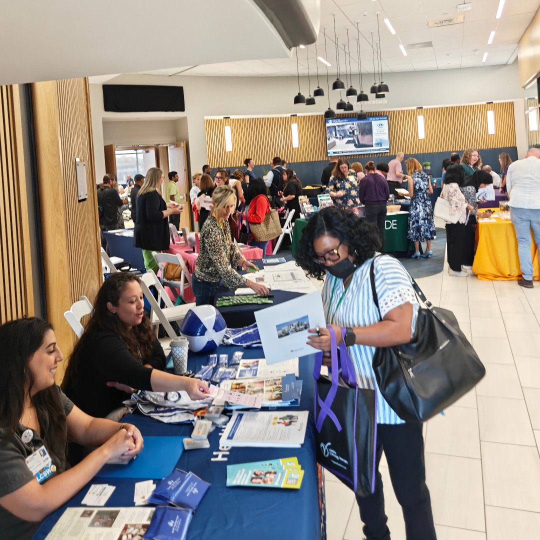 VCUMassey's tweet image. It's a lovely morning here in the 757 with @evmsedu at the Closing Gap Coping with Cancer Summit! The group is starting to assemble for a day full dialogue, learning, and fun! #OneTeamOneFight #ClosingtheGap