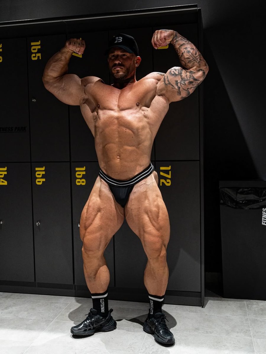 WillHochan's tweet image. Regino Barrios #twofer