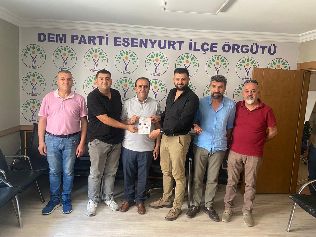 Metader_'s tweet image. “Mezopotamya Gençliği Barış Halayında Buluşuyor” şiarıyla düzenleyeceğimiz etkinlik öncesinde, DEM Parti Esenyurt İlçe Örgütü’nü ziyaret ederek etkinliğimiz hakkında bilgi verdik ve ilçe örgütünü barış halayına davet ettik. İlçe yöneticileri, bu anlamlı barış çağrısına güçlü…