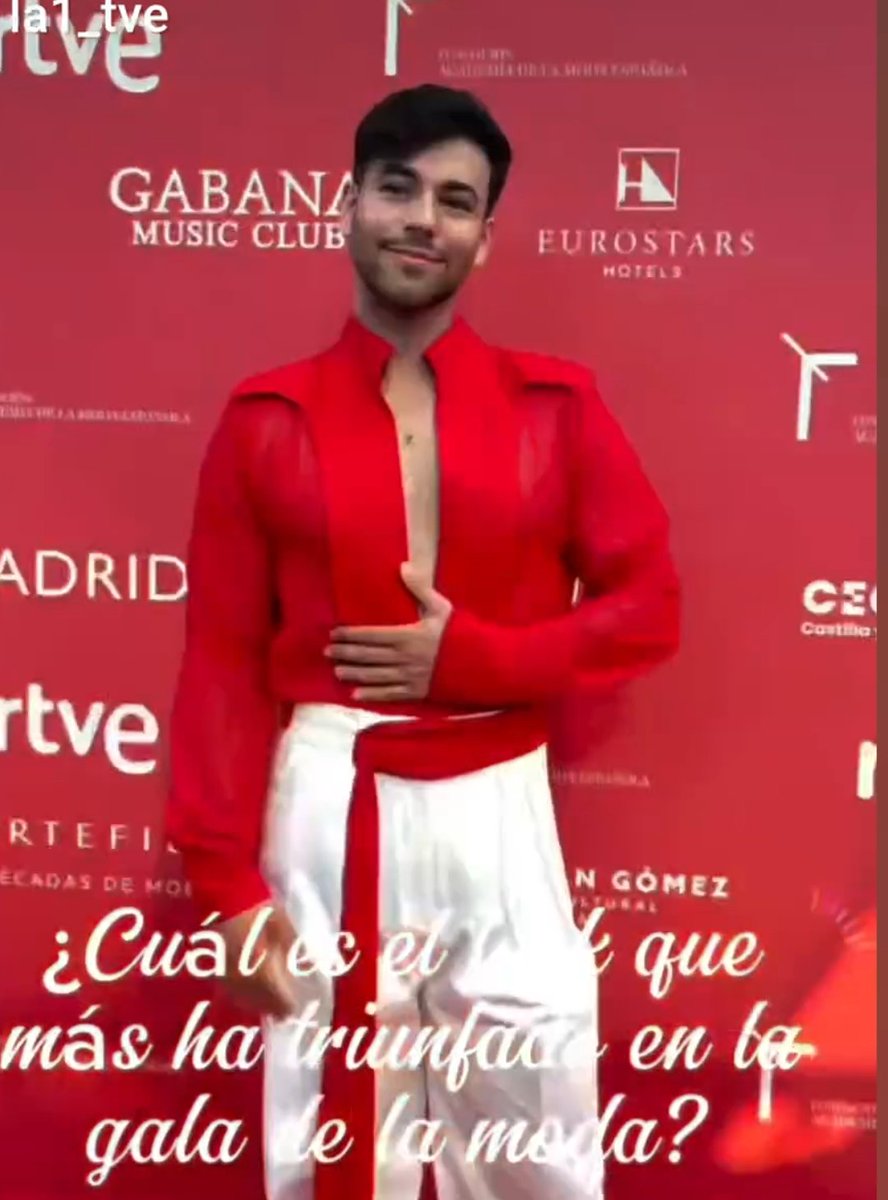 agoneyforever's tweet image. Agoney por supuesto #PremiosModaRTVE