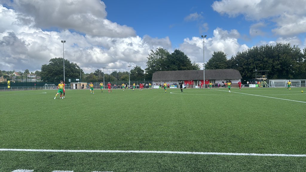 BLFC1907's tweet image. Underway at Whitehall Lane…

#Baggies @ComCoFL