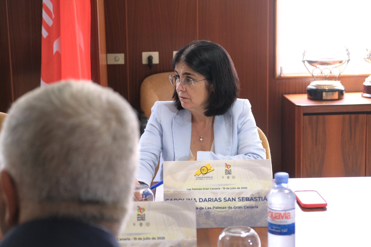 ⚽️¡Celebramos el 1º año como sede oficial del #Mundial2030!

🎉Han pasado 365 días desde que #LPGC y nuestra isla fueron elegidas para acoger este gran evento deportivo 

🤝Seguiremos trabajando junto al <a href="/GranCanariaCab/">Cabildo Gran Canaria</a> y a la <a href="/FFLasPalmas/">Federación de Fútbol de Las Palmas</a> para hacer de este sueño una realidad