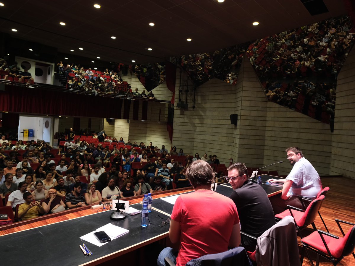 Responsable no solo de los mapas sino también de muchas de las ilustraciones y vicepresidente creativo de DragonSteel, es un privilegio haber escuchado a Isaac Stewart en el #celsius2025