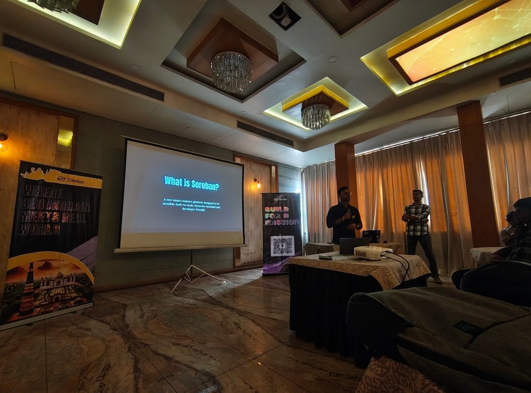 TulaskarDaksh's tweet image. Just wrapped up an amazing session at the Stellar Layer One Blockchain event in Bhopal! Grateful for the insights on Web3, Soroban smart contracts, and decentralized finance. #StellarBlockchain #Web3