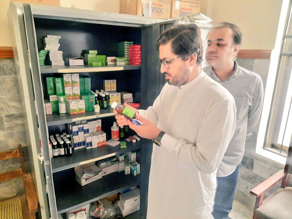 PPHIB_org's tweet photo. DSU Quetta: Monitoring &amp; Evaluation Officer Jiyand Baloch visited BHU Pashtoonbagh, Old Marriabad, &amp; BHU Balochistan Provincial Assembly. Reviewed staff attendance, medicine stock, &amp; relevant office records to ensure effective service delivery.
#PPHI #HealthcareMonitoring #Quetta https://t.co/cHAlVC57Hk