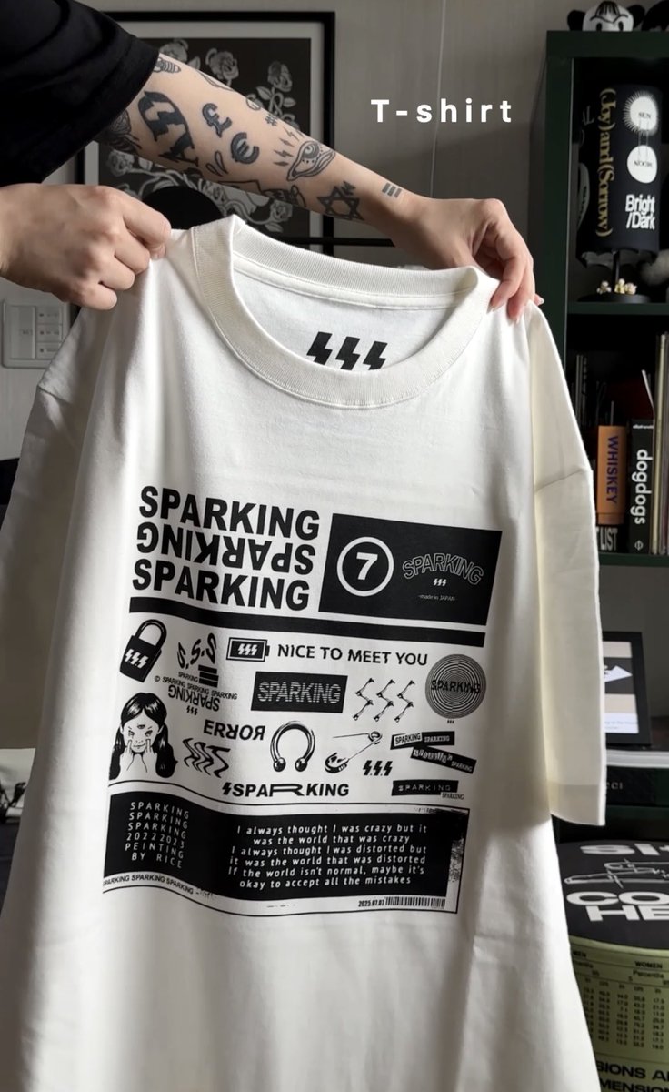 SSS_jp_'s tweet image. 7周年Tシャツ
レコード風パッケージの中身はこんな感じ
- ステッカー
- ミニポスター
- Tシャツ
Xで投稿すると画質悪すぎるので
ぜひ動画はインスタ見てね🙇🏻🎥💭