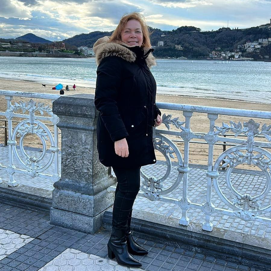 Mamba Negra (@4f_mamba) on Twitter photo Toda tu familia está en Madrid, dándose buena vida que belleza. Con la plata que se robó tu papá, y tu mamá montándole cacho parejo, ese papá tuyo no sirve para nada. <a href="/ManuelGGM/">Manuel García</a>
Todos esos empresarios y que amigos tuyo ya te están vendiendo, como les sacaste real para tu Toda tu familia está en Madrid, dándose buena vida que belleza. Con la plata que se robó tu papá, y tu mamá montándole cacho parejo, ese papá tuyo no sirve para nada. <a href="/ManuelGGM/">Manuel García</a>
Todos esos empresarios y que amigos tuyo ya te están vendiendo, como les sacaste real para tu