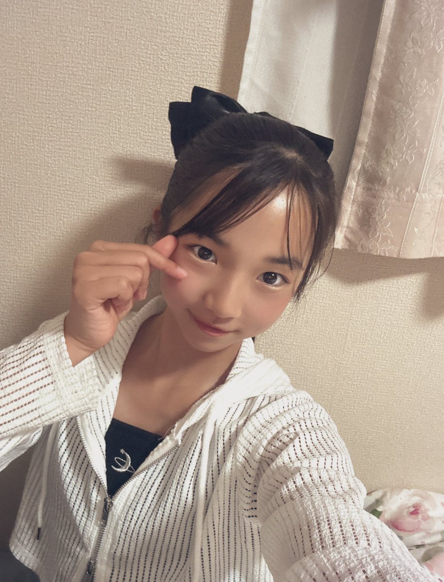 お疲れ様✨️ 明日は朝からずっと大阪なんだ🥰 だからミクチャ配信は昼