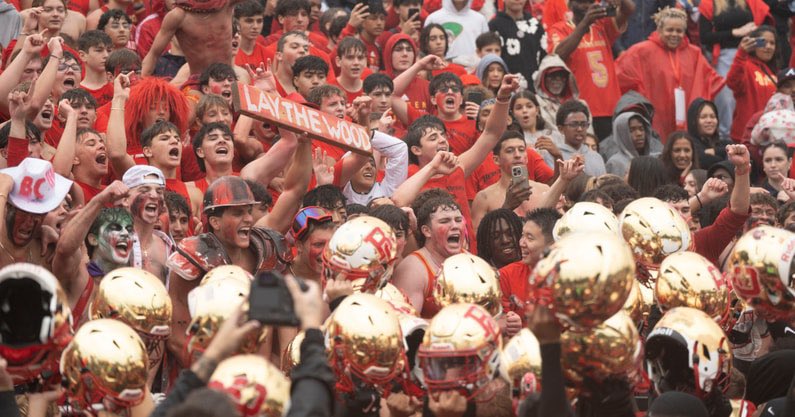 Andy Villamarzo (@andy_villamarzo) on Twitter photo Prediction: Bergen Catholic (N.J.) goes undefeated 💯 
on3.com/high-school/ne… Prediction: Bergen Catholic (N.J.) goes undefeated 💯 
on3.com/high-school/ne…