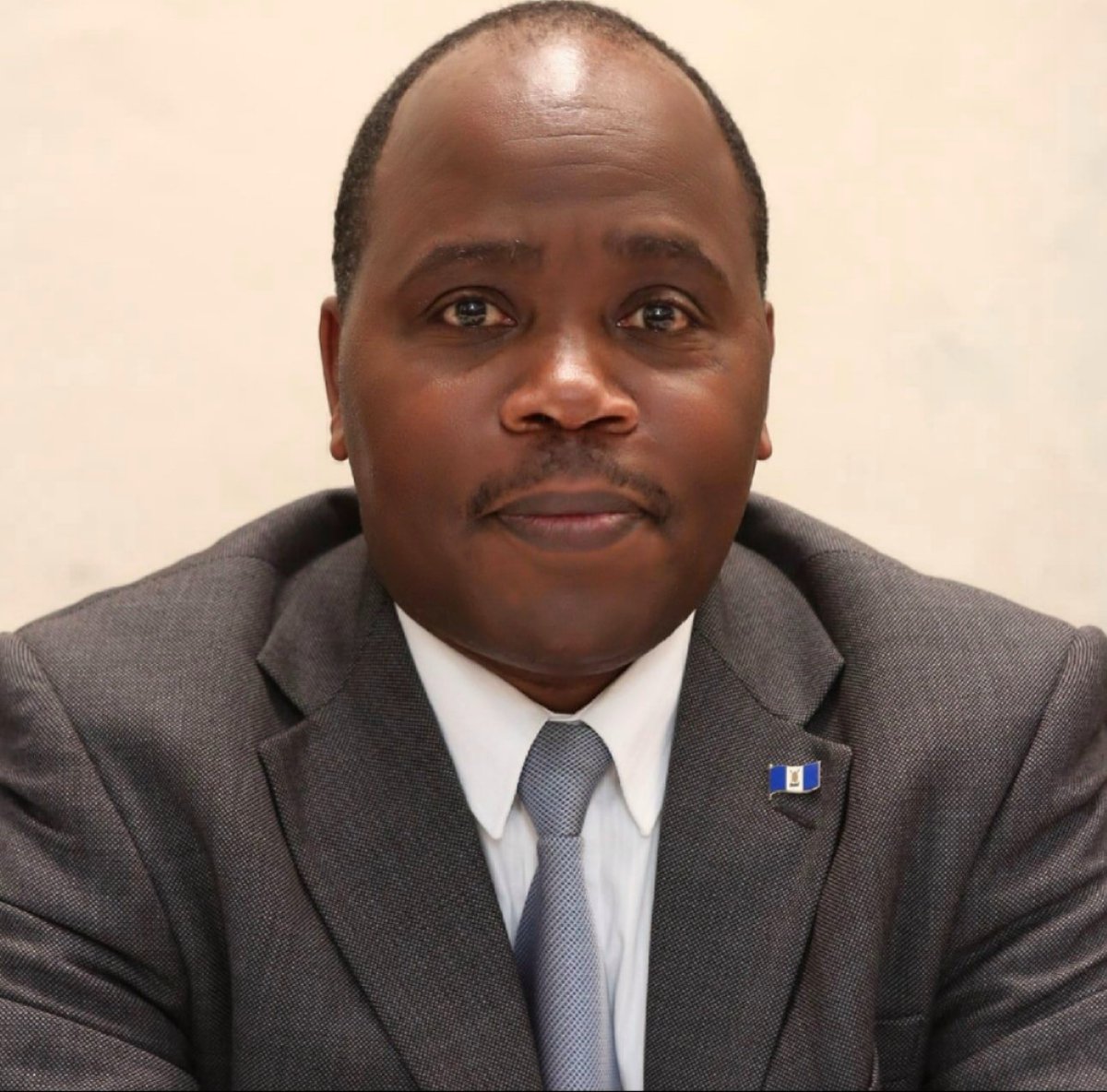 Democratic256_'s tweet image. What do you know about one of our most esteemed leaders—Samuel Walter Mukaaku Lubega

#RealChangeActNow