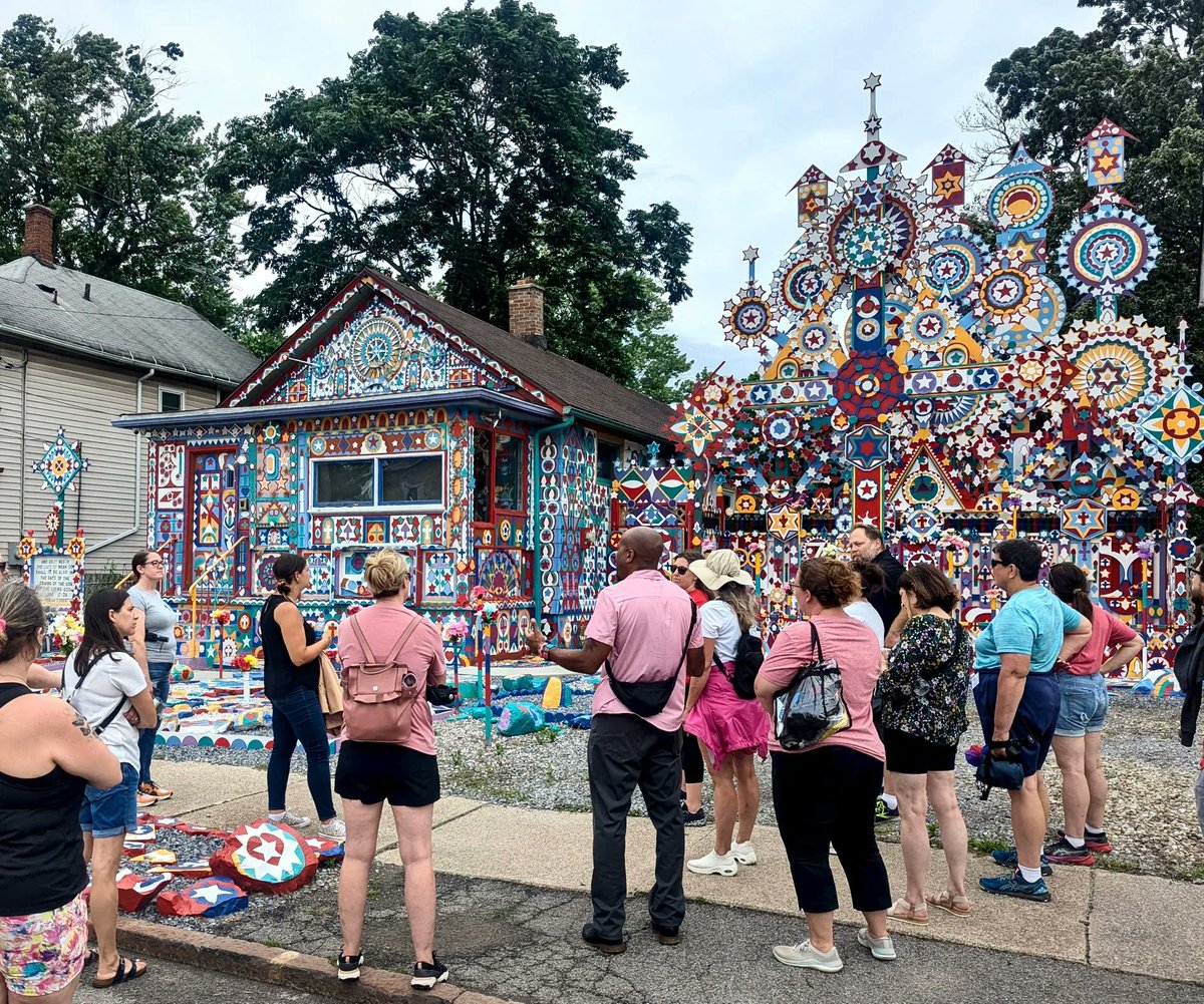 We have 2 Prophet Isaiah Second Coming House Tours available today at 11am and 2pm! Learn about the fascinating story behind this unique art environment and the man behind it. 

Register at: bit.ly/4kJHZCj