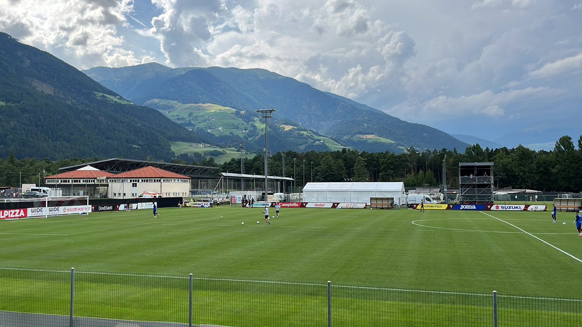 Il primo undici di Baroni: fuori #Vanja, #Adams prima punta

TORINO (4-2-3-1): Paleari; Lazaro, Ismajli, Coco, Masina; Ilic, Tameze; Gineitis, Vlasic, Cacciamani; Adams

#TorinoIngolstadt