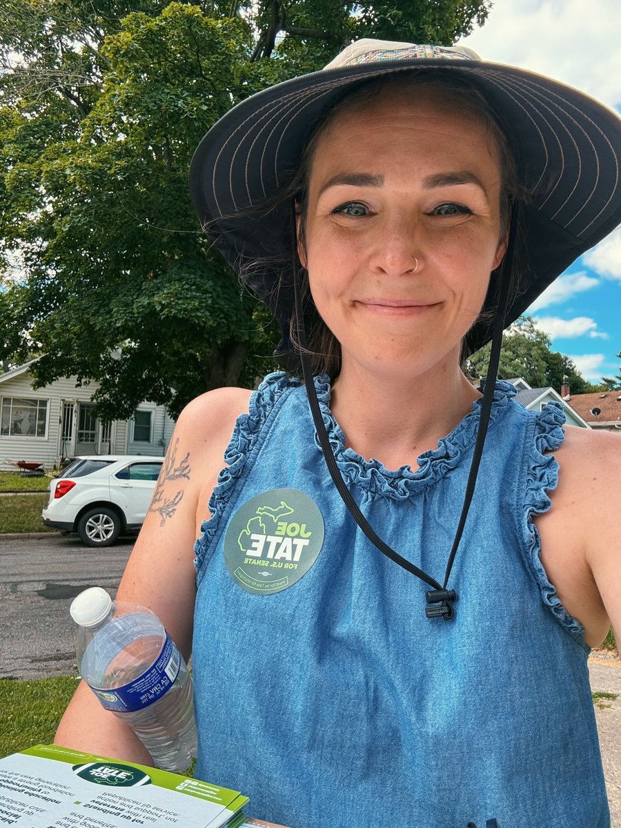 Knock knock🚪It’s time to elect <a href="/JoeTate313/">Joe Tate</a> — a former MSU football player, Marine, and the first Black Speaker of the Michigan House — to the U.S. Senate🗳️🇺🇸