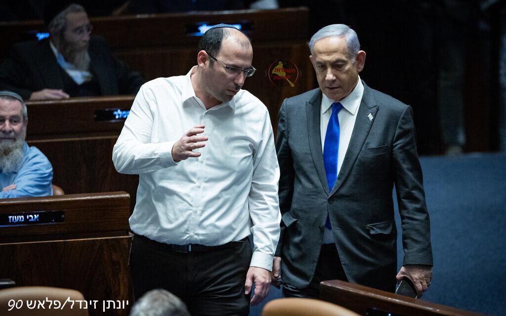 rozolyo's tweet image. מבצע ההשפעה של נתניהו נגד מדינת ישראל ונגד המחאה נגדו, באמצעות שתילת דו"ח כוזב בקונגרס (לפיו ממשל ביידן לכאורה מימן את המחאה נגדו במיליארד דולר), והדהוד השקר המתועב הזה באמצעות שופרותיו, מכונת הרעל שלו, וכל צבא הבוטים שלו - היה רק יריית הפתיחה.
נתניהו, שכל הלשכה שלו טובעת בכסף…
