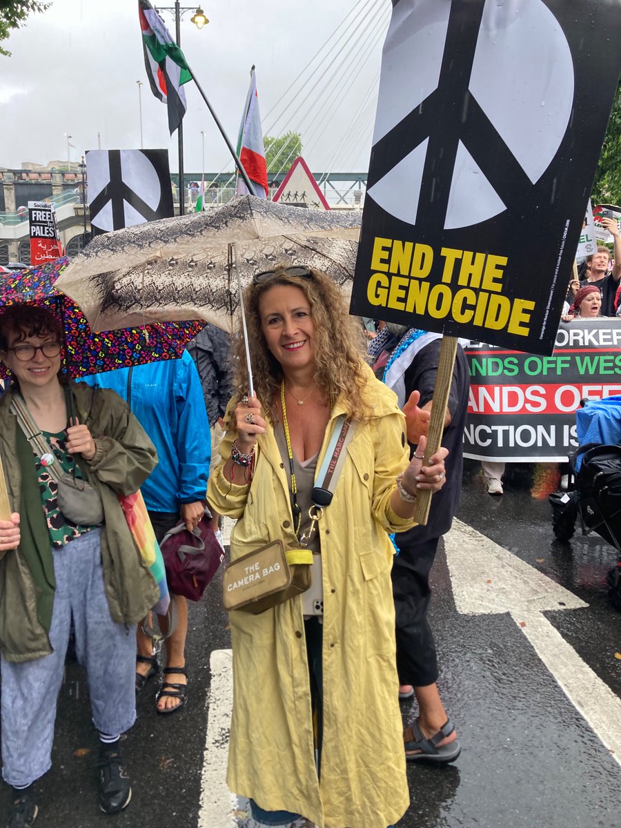 CNDuk's tweet image. Thank you to everyone who helped to share CND’s message at today Palestine demo.
#EndTheGenocide #NuclearFreeMiddleEast