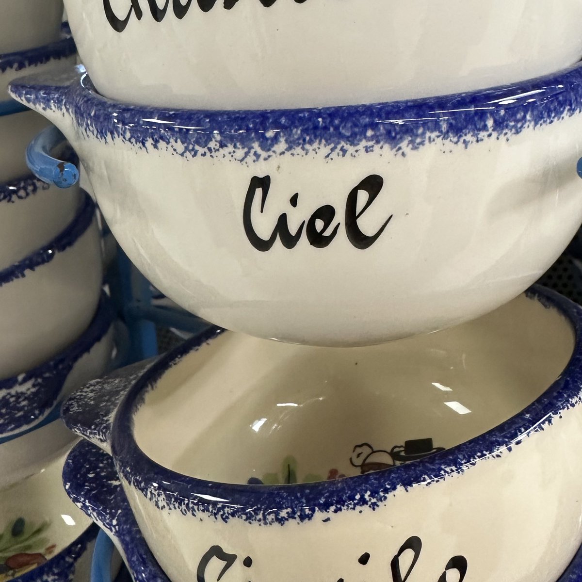 tu m’avais pas dit que c’était une magicienne