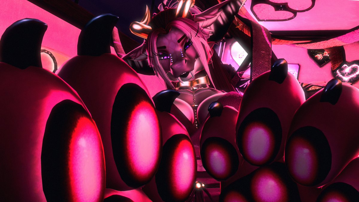 Hehe.. look at these big soft dragon peets all for you to play with~ 🩷🐾