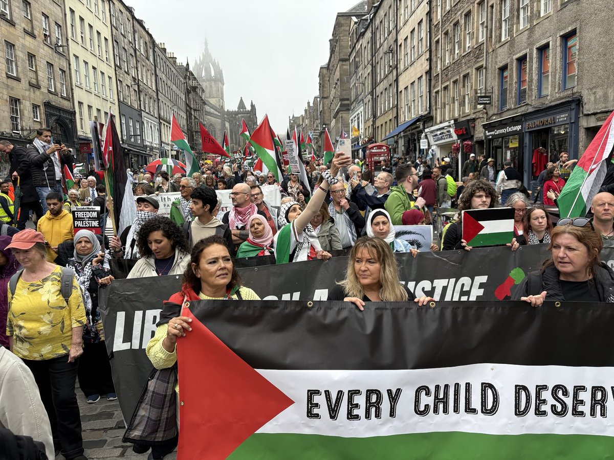 LesleyRiddoch's tweet image. Lots of women on Palestine Edinburgh march. It’s the Gaza children being killed looking for food that’s breaking hearts and prompting so many mothers to turn up. No arrests despite thousands repeating same lines that prompted police action y’day. @PSCupdates