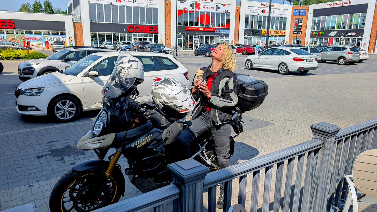 MagdaMarrkefka's tweet image. 😁 szybki wypad na #moto 🏍️ do #Puck'a na #lody 🧁przed festiwalem #Globaltica 🎼🎶🎤🎧🎸🥁🪘