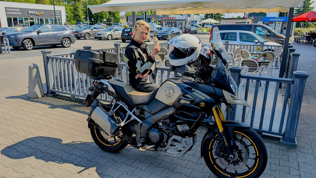 MagdaMarrkefka's tweet image. 😁 szybki wypad na #moto 🏍️ do #Puck'a na #lody 🧁przed festiwalem #Globaltica 🎼🎶🎤🎧🎸🥁🪘