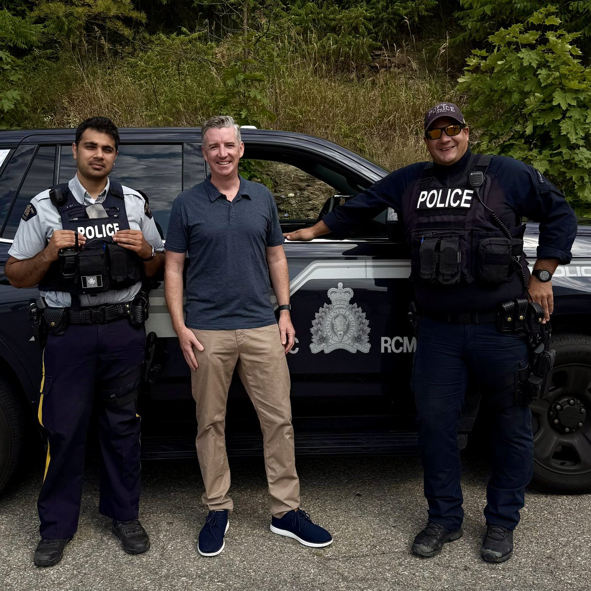 MikeBarrettON's tweet image. Great to join the Thousand Islands Association for their annual breakfast this morning.
A beautiful day on the River and a great turnout to support safety, stewardship, and community in one of Canada’s most iconic regions.
