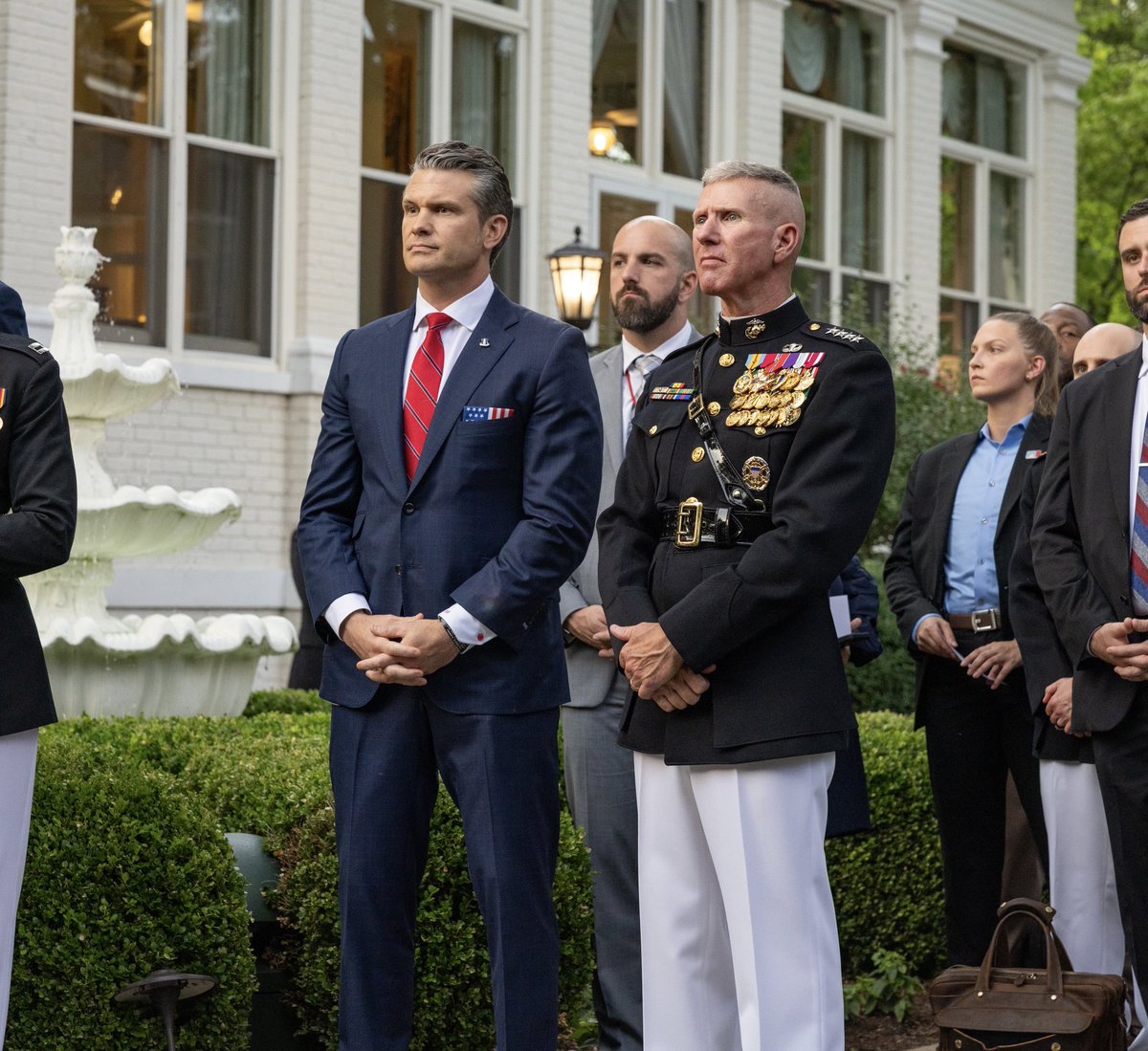 CMC_MarineCorps's tweet image. Last night, @USMC & I had the honor of hosting the 29th @SecDef, The Honorable Pete Hegseth, during our Friday Evening Parade at @MBWDC. Your leadership within the @DeptofDefense ensures that our Corps remains postured as the Nation’s crisis response force—ready to fight & win.