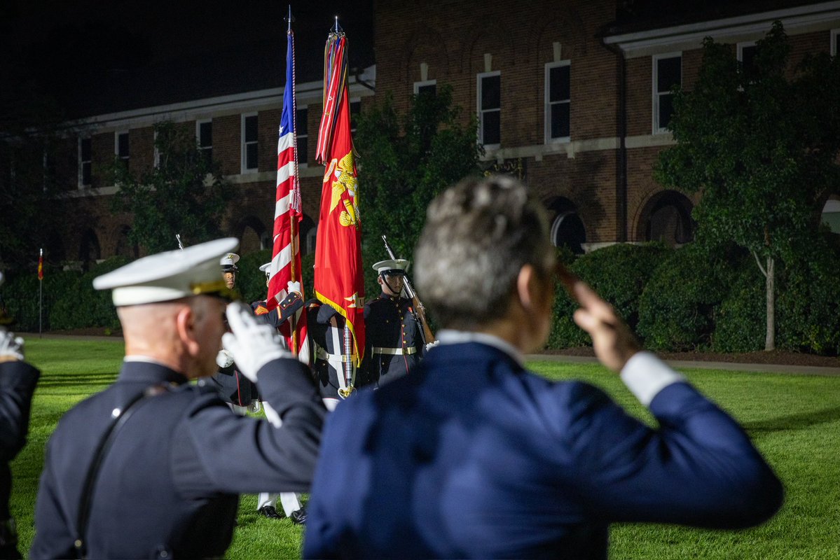 CMC_MarineCorps's tweet image. Last night, @USMC & I had the honor of hosting the 29th @SecDef, The Honorable Pete Hegseth, during our Friday Evening Parade at @MBWDC. Your leadership within the @DeptofDefense ensures that our Corps remains postured as the Nation’s crisis response force—ready to fight & win.