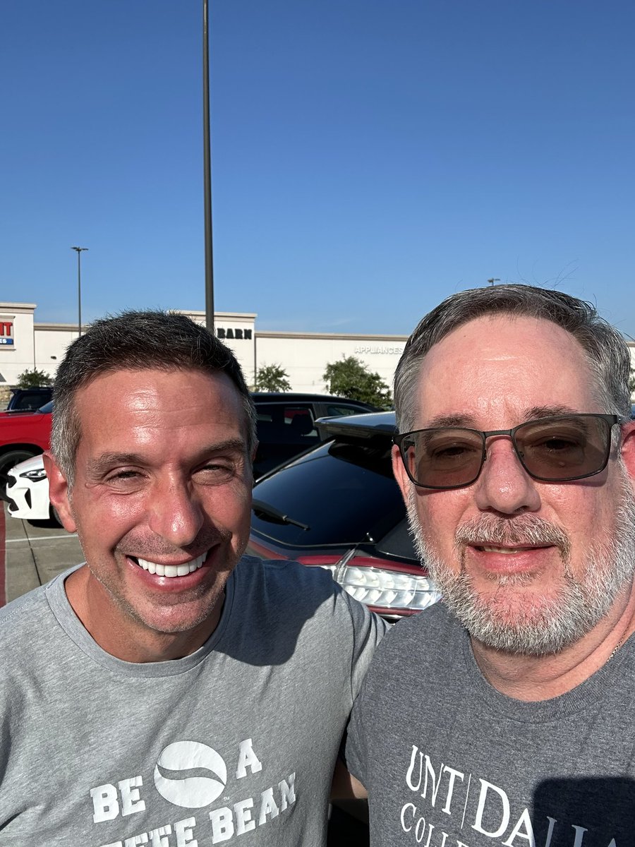 damonwest7's tweet image. This is the warden from The Change Agent. The guy who saved my parole chances when he used his absolute power to not over punish me when I violated the no fighting policy in TDCJ. 

He also gave me the job in Unit Supply that allowed me to show the parole board I was a reformed…