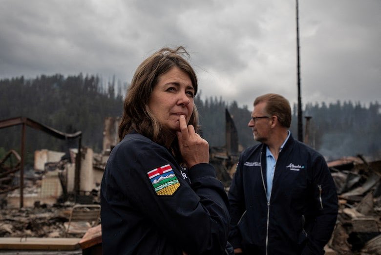 kenpfach's tweet photo. Smith reacts to the Jasper wildfire After Action Report. She didn’t like the 3rd recommendation: Delineating jurisdictions &amp; authority.  https://t.co/C7LIYfUVlS https://t.co/qW5Q3XaPXj