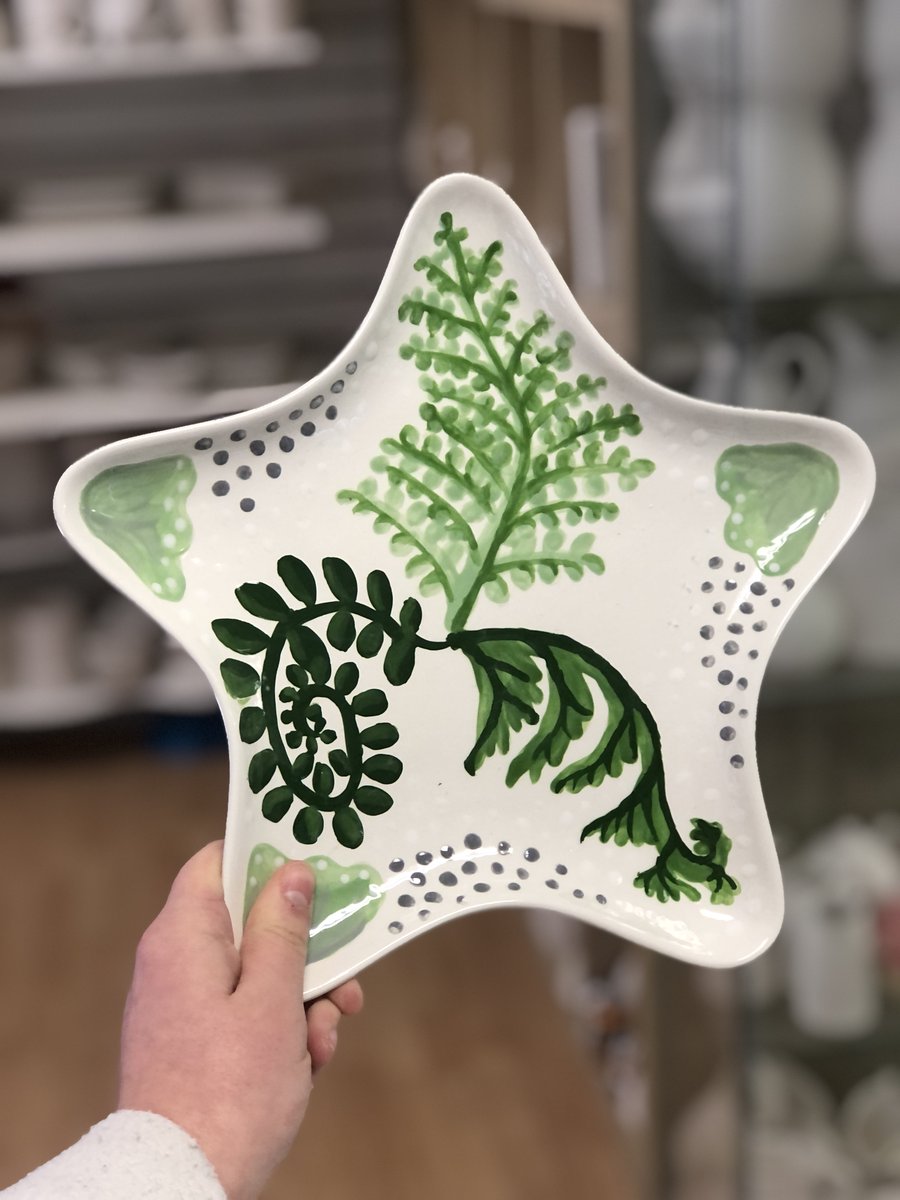 MyCraftyMonkey's tweet image. Join us for the vibrant &apos;Club Tropicana Pottery Painting Night&apos;! 🌈✨ 
#potterypainting #pyop #potterypaintingstudio #paintyourownpottery #stneots #cambs #cambridgeshire #creativeactivities #huntingdonshire #thingstodocambs #creativethingstodo #creativedaysout