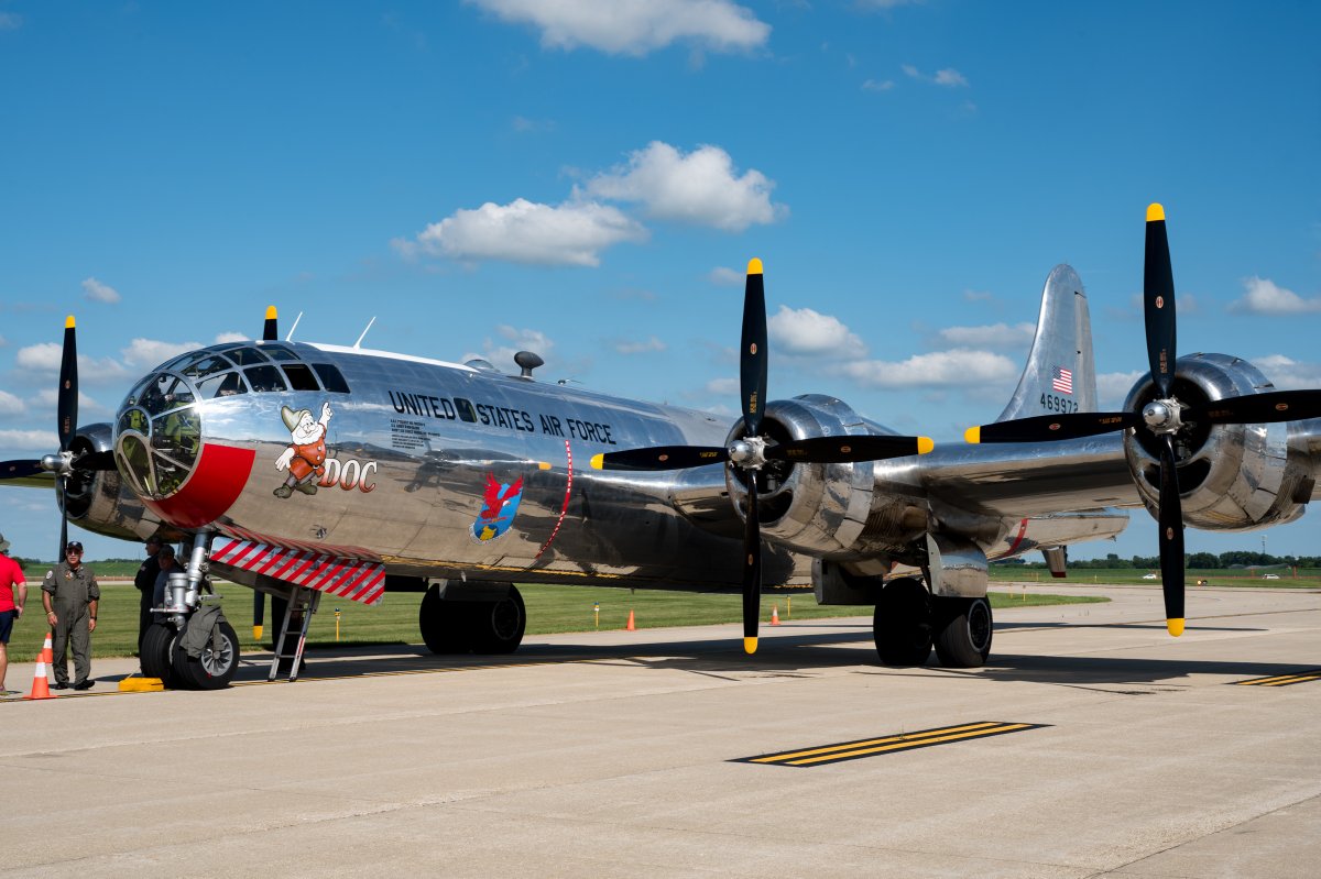 B29DocsFriends's tweet image. Two more #B29DOC rides in Janesville, WI on Friday! Thanks to these new friends who joined us for the experience! 📷: @brettphoto
