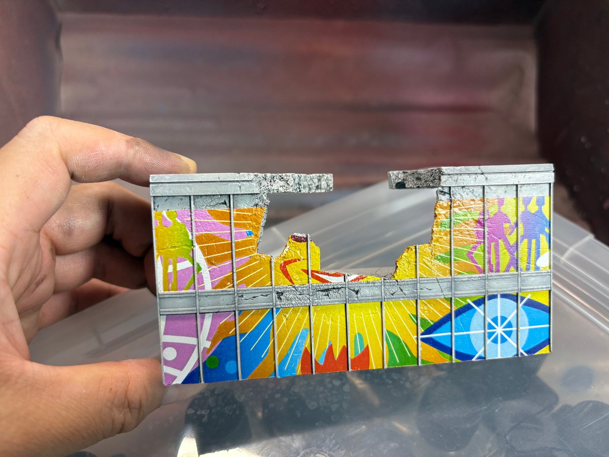 Plafactory_Tori's tweet image. デカールを成功裏に適用!
幸いにもよくくっつくし、マークソフターもよく適用されます。
カラフルなものが確かに目を引いて面白いです。
製作と完成まで本当に簡単になるように最大限努力しました。 ぜひお買い求めください!
#wf2025s #steinsgate #夏ワンフェス #タイムマシン #FG204 #シュタゲ
