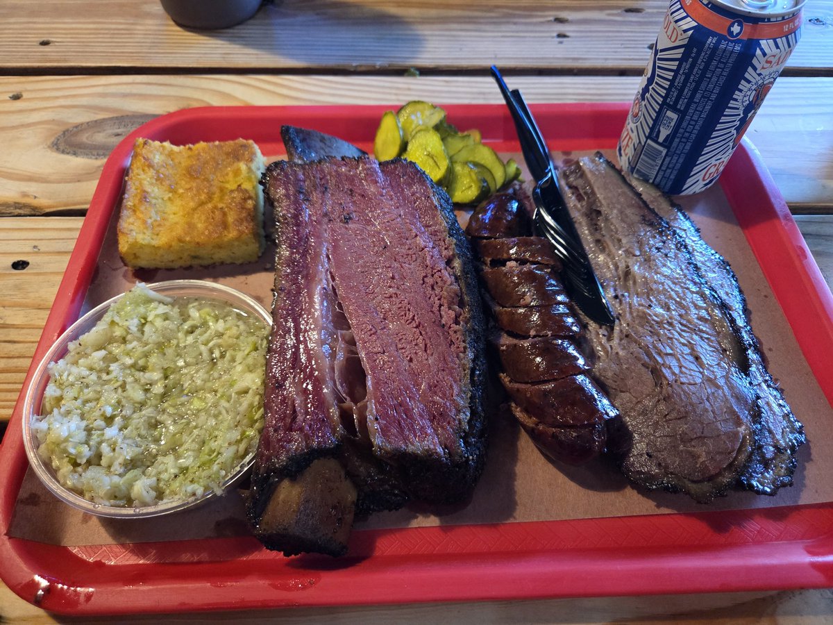 CoachSteamroll's tweet image. I got to checkout one of @TexasMonthly Top 50 BBQ joints yesterday. @Cattleackbbq in Farmers Branch
Brisket, spicy Texan sauasage, pastrami beef rib, coleslaw slaw and jalapeno cornbread
Thank you @BBQsnob
Check out that amazing mural of some of the best pitmasters in Texas.