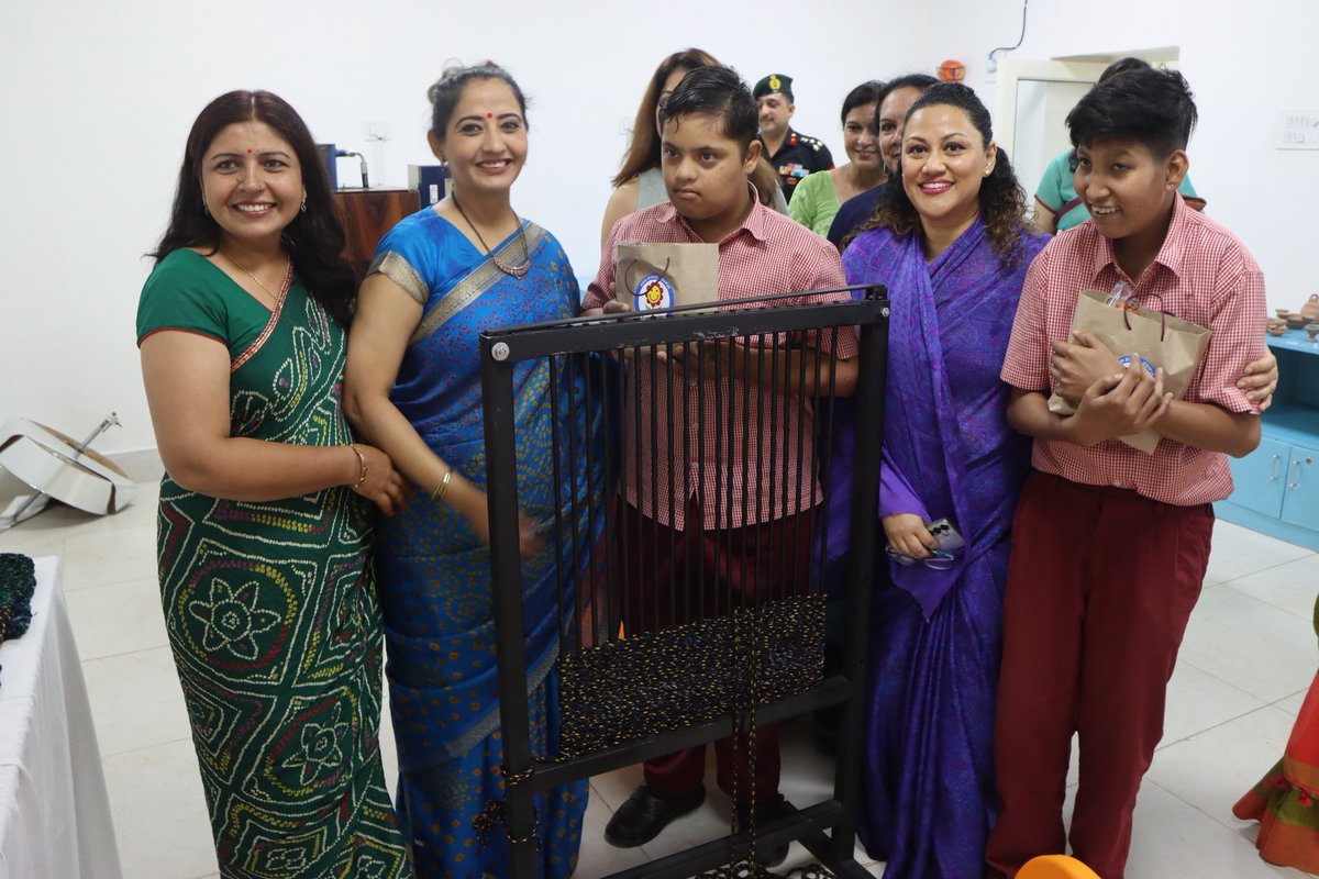 KonarkCorps's tweet image. “Supporting Strength, Encouraging Smiles”

Mrs Rajnie Rathee, Zonal President, #KonarkAWWA visited #AshaSchool, #Jodhpur. She interacted warmly with students &amp;amp; appreciated efforts of the dedicated staff in creating an inclusive learning environment.

@adgpi
@IaSouthern