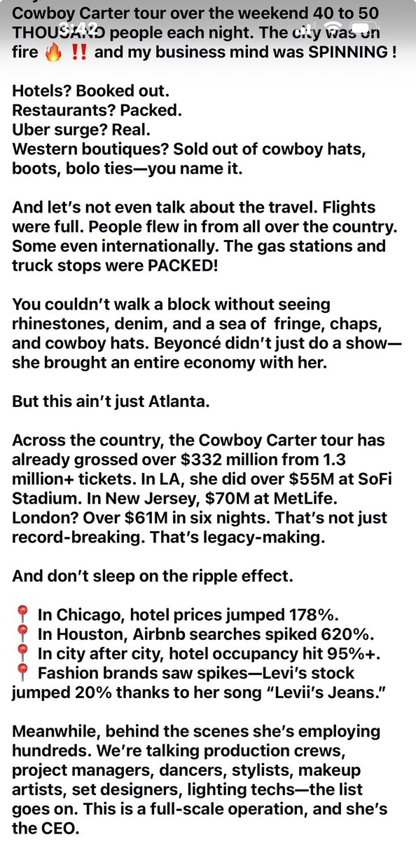 msyonceslay's tweet image. Oh she ate this caption. Beyoncé is the most influential artist in the industry ✨