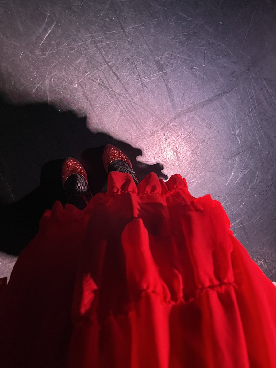 Ayarya54's tweet photo. RED HEELS👠1st Anniversary
吉祥寺crescendoありがとうございました🎈1周年めでたい🎉
㊗️赤衣装でした🎄
強強な対バンさんだったので
うちも今日はゴリゴリ曲多めでお届けしました❤️🔥
🆕💿 #TRUSTRIP も
手にとって頂けてとても嬉しかった🥹
彩の👠は誰よりもRED HEELS❤️🔥
NEXT▶︎
7/21立川食楽祭 https://t.co/lXY9OWCvN2