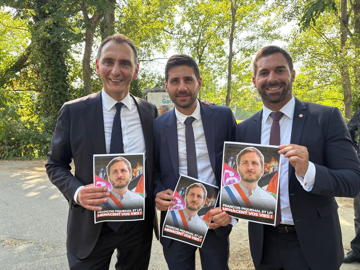 ljacobelli's tweet image. L’extrême gauche haineuse pensait pouvoir nous faire taire à Toulouse lors de notre conférence de presse sur la lutte contre la délinquance qu’elle protège, en proposant le désarmement de la police municipale dans les villes LFI.
Mais jamais vous ne nous ferez reculer. Et qui…