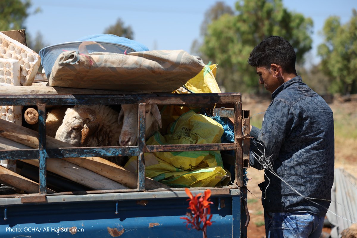 OCHA_Syria's tweet image. Hostilities in As-Sweida, southern #Syria, continue for over 6 days, causing casualties and displacement. Urgent needs:
🔹 Safe passage for civilians
🔹 Medical aid
🔹 Food and water
🔹 Protection for aid workers
More information in OCHA Flash Update No.1 bit.ly/4lZizSf