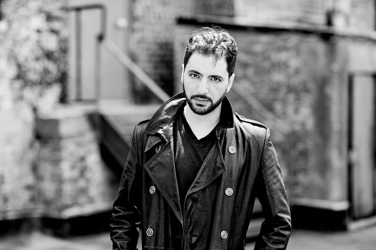 edoardonmiranda's tweet photo. Rooftop shoot 🏙️

With @vikrampathak 📷
More to come

#portrait #headshots #leatherjacket #photography #outdoors #blackandwhite #portraitphotography #actor #nycactorslife #nyactors #edoardo #edoardomiranda #nyc #manhattan #vikrampathak https://t.co/zJIyMPQ1ia
