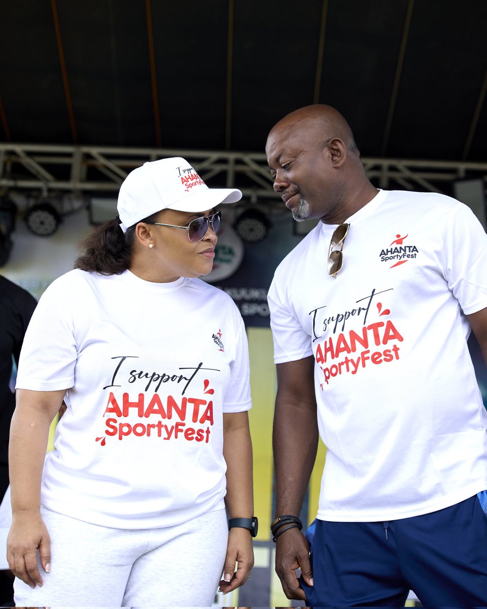 HonKuukua's tweet photo. We kicked off this year’s #AhantaSportyFest yesterday with our chiefs and special guest, Asst. Black Stars Coach &amp; ex-Ghana int’l @JohnPaintsil. My vision is to make SportyFest a hub for talent discovery &amp; growth in Ahanta. #SportyFest #Ahanta https://t.co/zXbxQYouZH