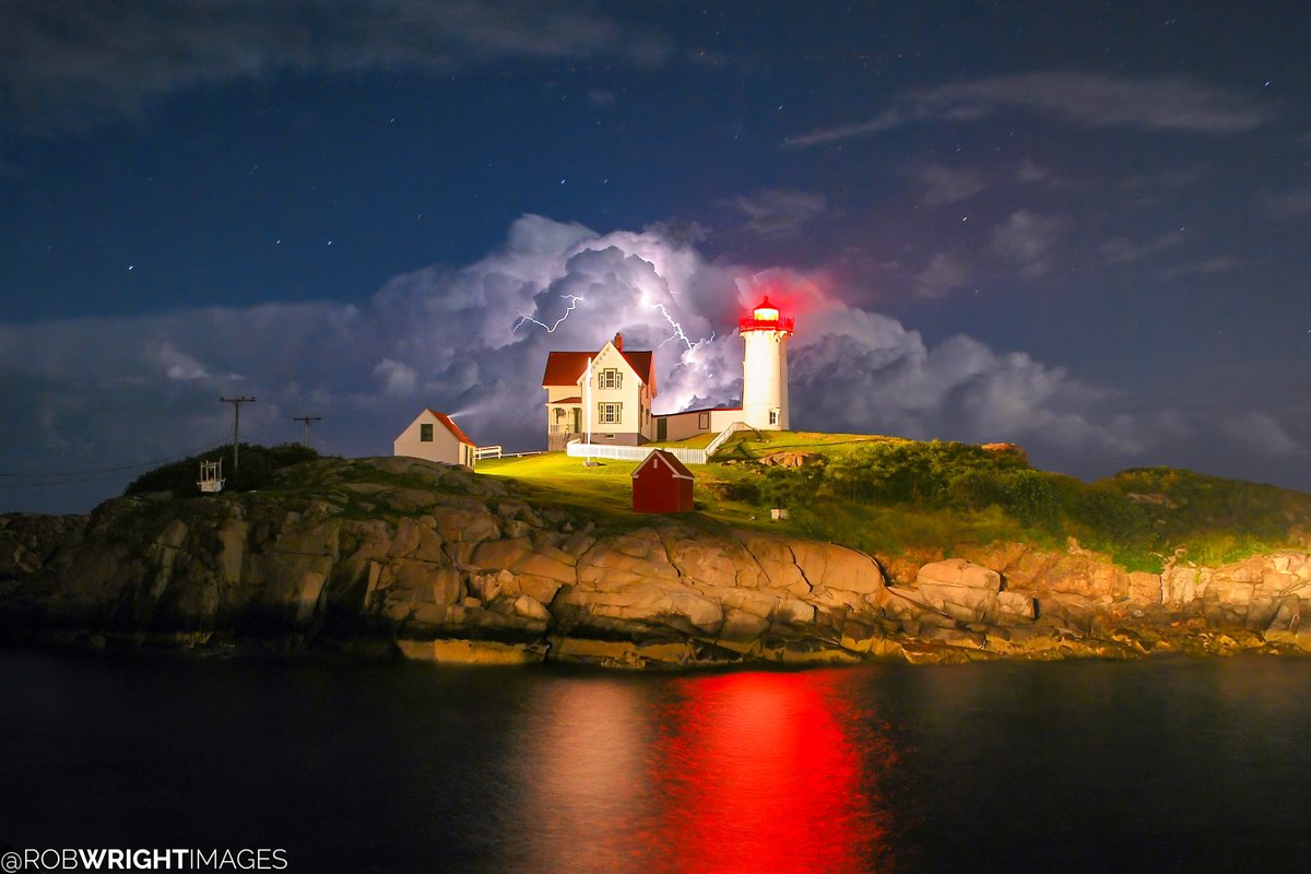 RobWrightImages's tweet image. 15 years ago tonight I caught this beauty.
--
July 19, 2010
York, Maine