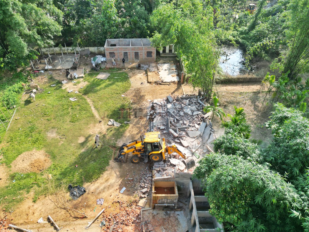 A bold move to restore Assam’s forests!

An area of 138 ha in Paikan RF in Goalpara district, which was declared as RF in 1982, freed from encroachment by evicting encroachers on 12-13 July 2025. Total structures removed: Kutcha houses - 1620, Pucca houses - 945, Shops - 185