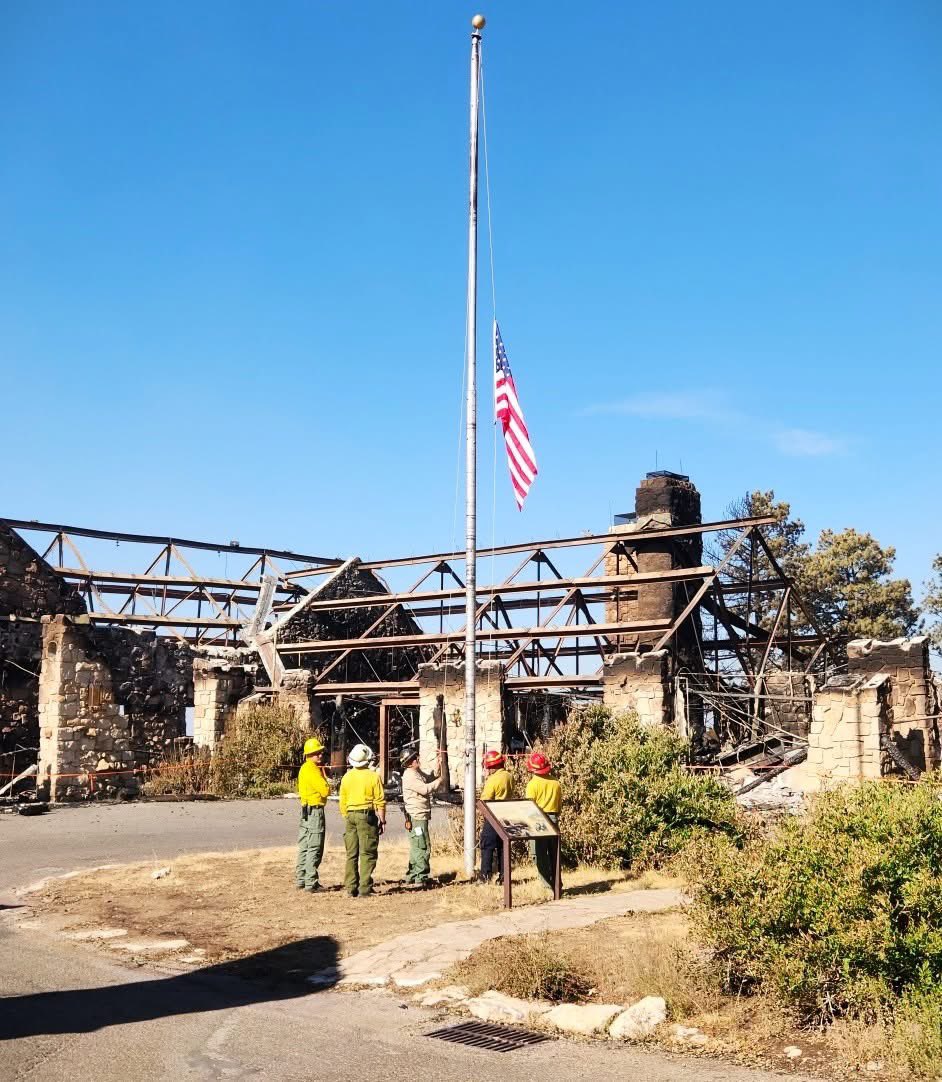 MtnDailyStar's tweet image. Amid the ashes of the Grand Canyon Lodge, firefighters from the Complex Incident Management Team paused to raise the American flag today—a symbol of resilience, unity, and hope.
CIMT Dragon Bravo Fire Photo, July 18, 2025